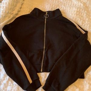 Cropped zip up